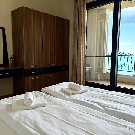 Διαμέρισμα Cosher - Gardenia Palace 11 Free Parking